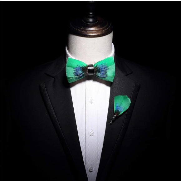 Men’s Feather Pre Tied Bow Tie and Matching Lapel Pin Set Handmade Green - Picture 3 of 3